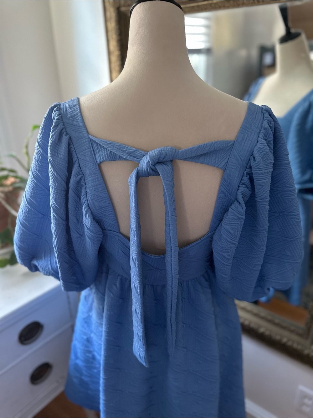 Free People short mini dress blue textured puff sleeves feminine M empire waist - Picture 6 of 11